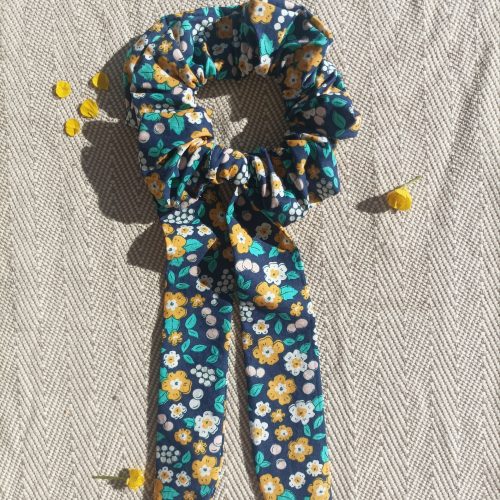 Foulchie — Bouquet Liberty fleuri bleu marine, jaune doré & turquoise