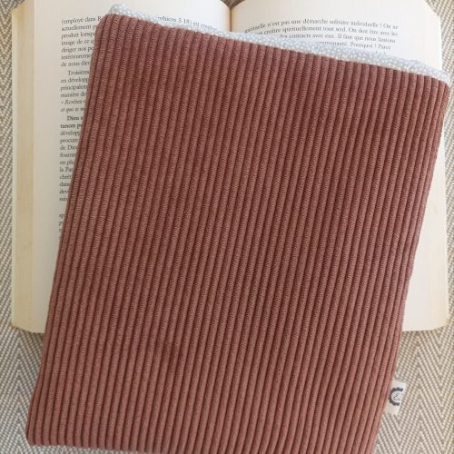 Pochette livre — Velours côtelé terracotta
