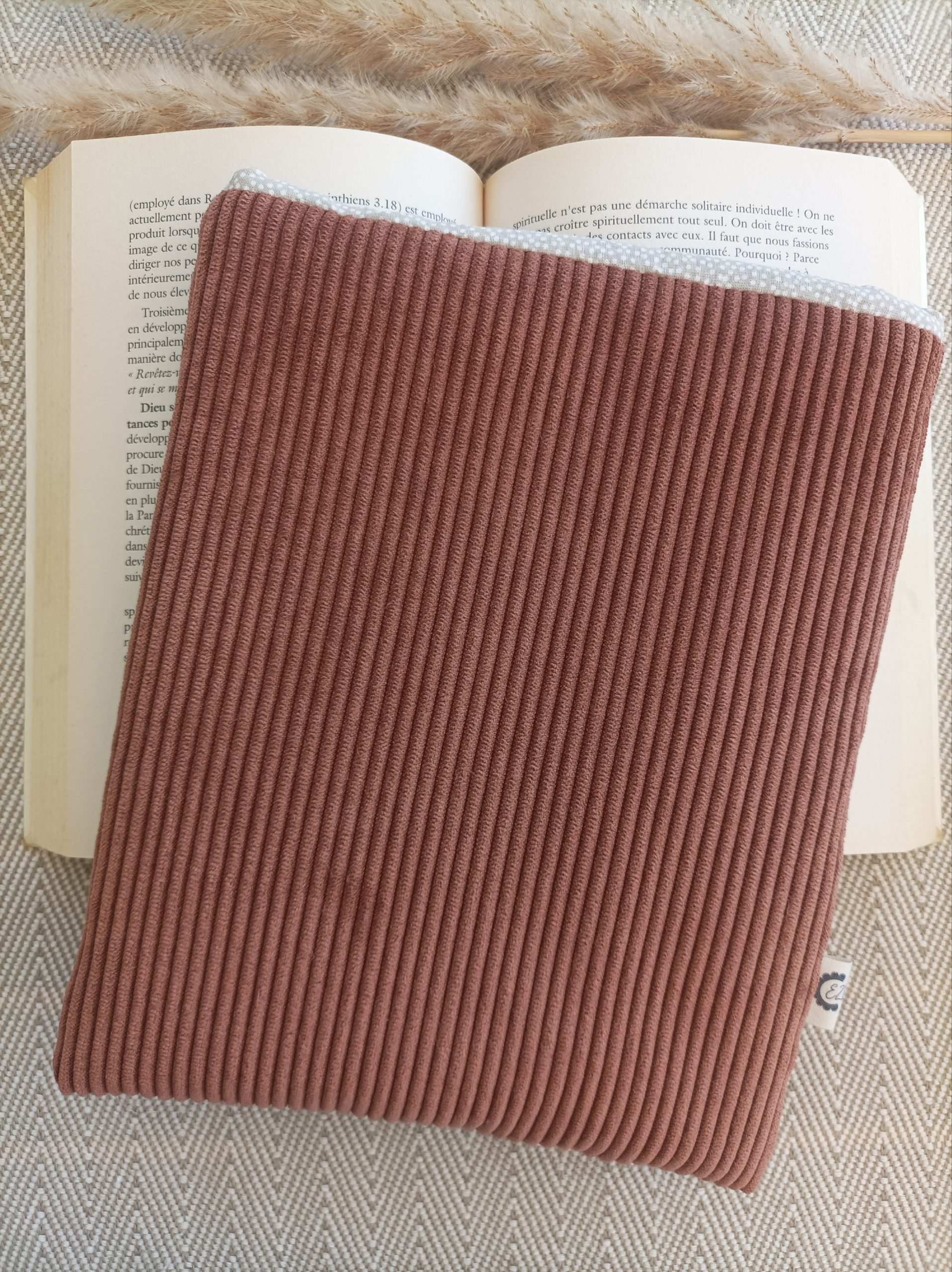 Pochette à livre fait main Hautes-Alpes