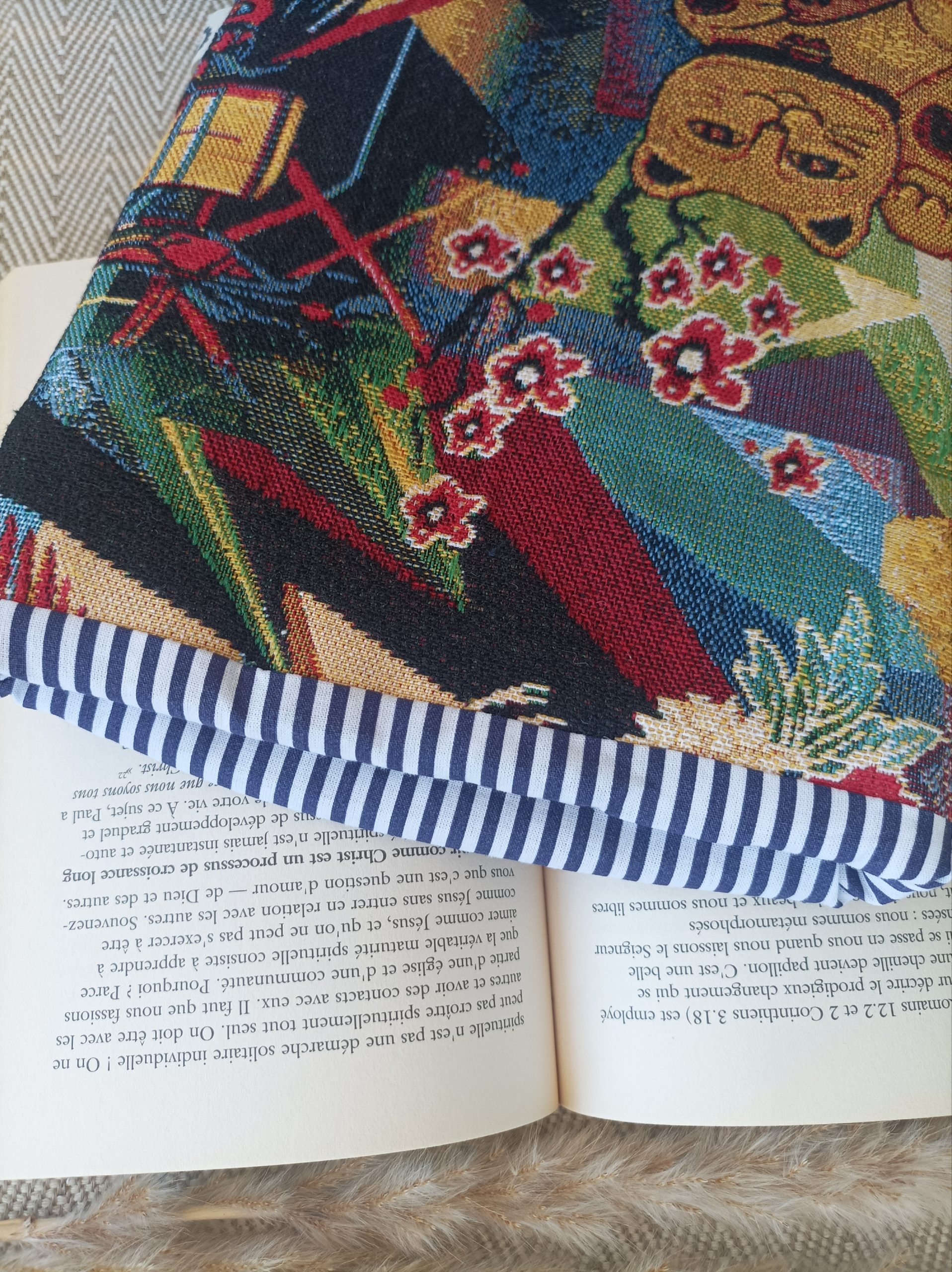 Pochette à livre fait main Hautes-Alpes