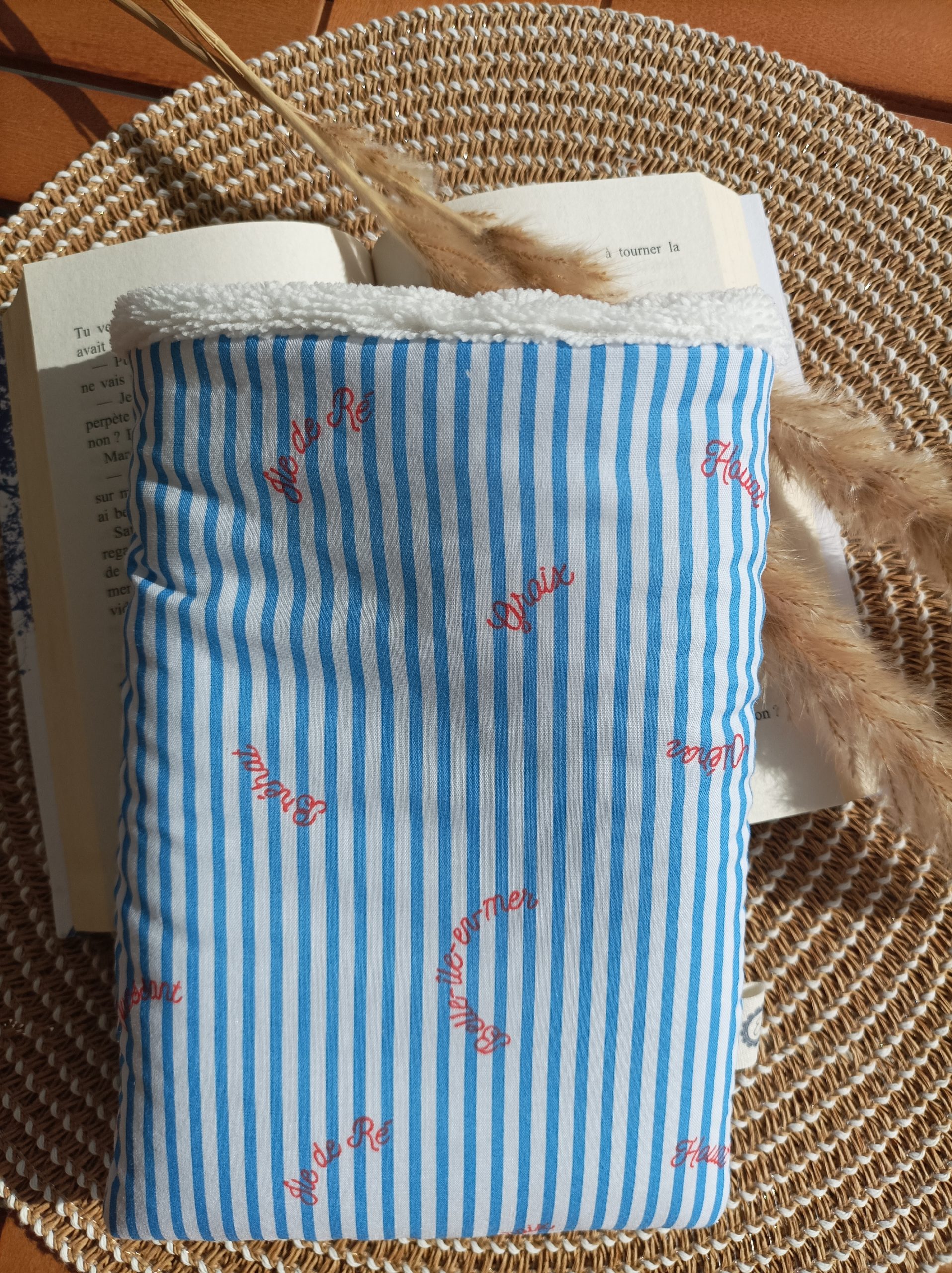 Pochette à livre fait main Hautes-Alpes