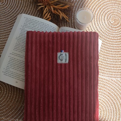 Pochette à livre grand format en velours large côte Terra + blanc et noir