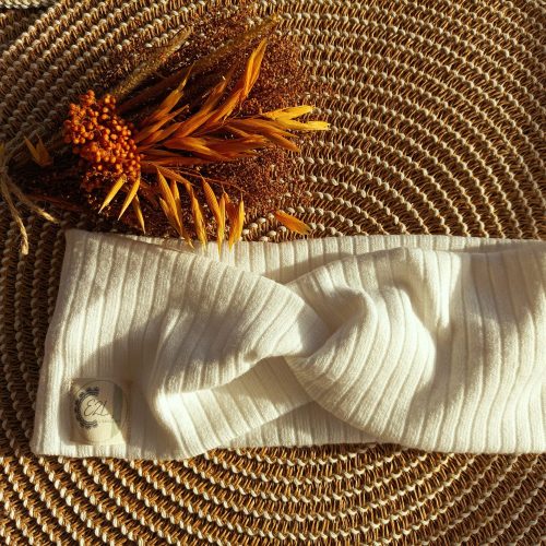 Bandeau d&rsquo;hiver crème twisté